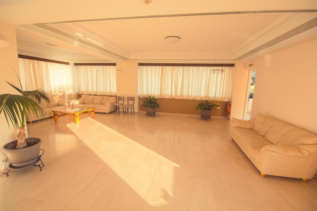 Adonis Hotel Preveza Exterior photo
